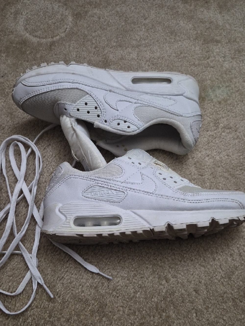 Nike Women’s White Athletic Sneakers With Laces
